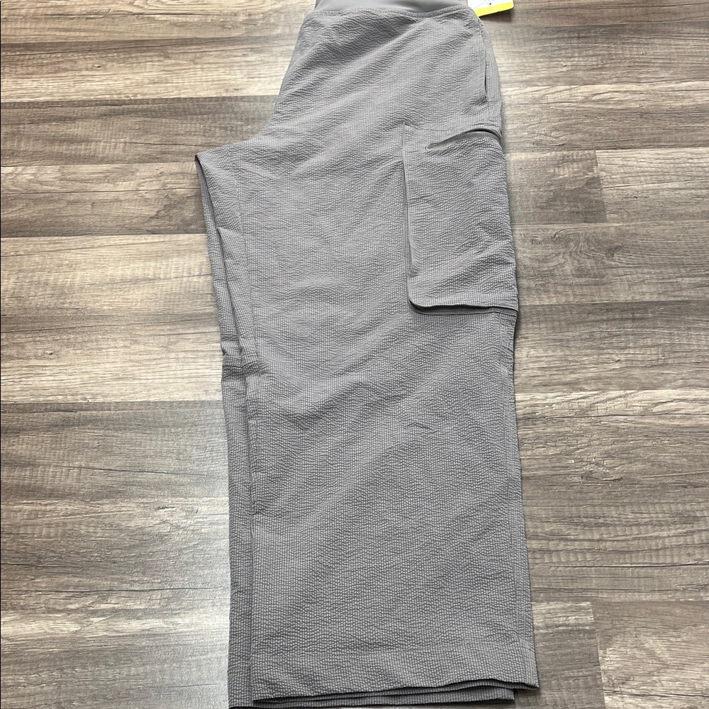 Sage Cargo Gray Cropped Pants - Picture 3 of 6